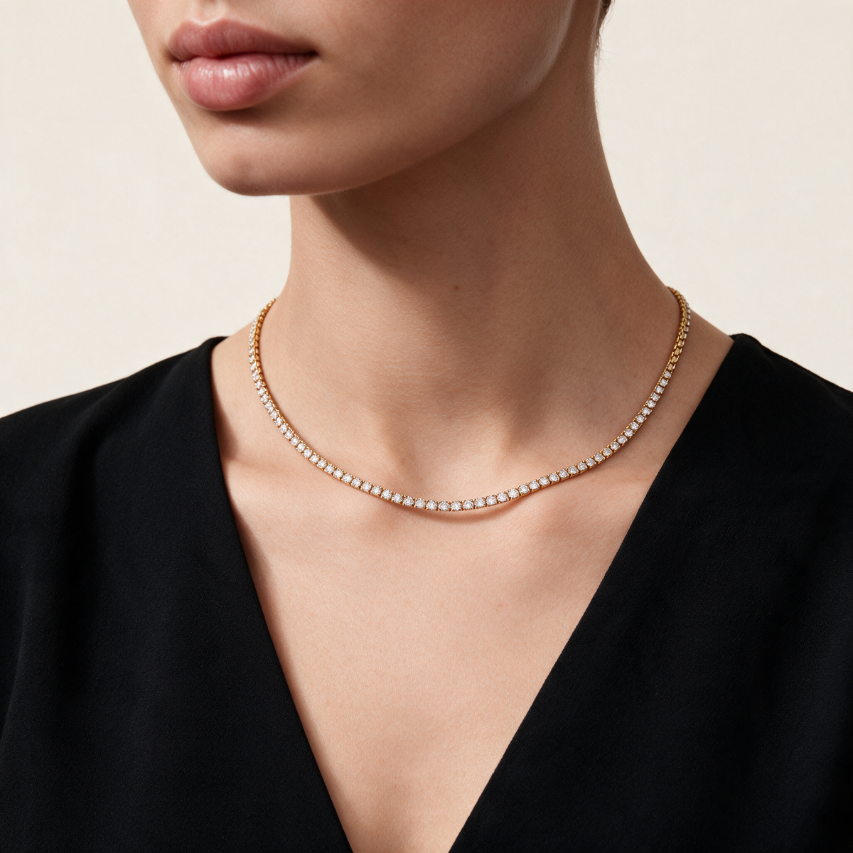 Collar medio tennis de oro amarillo 14k con diamantes lab grown, otra vista